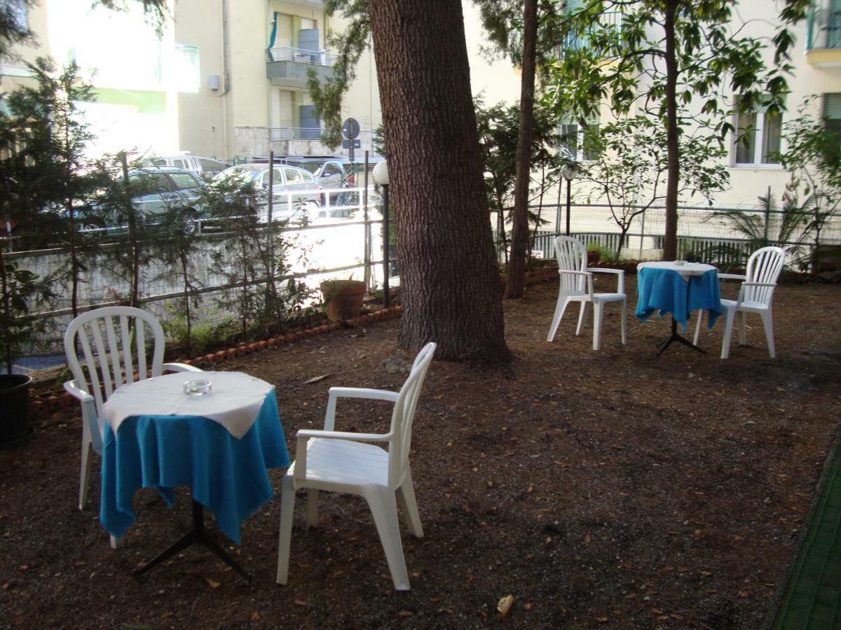 Hotel Olimpia Alassio Exterior photo